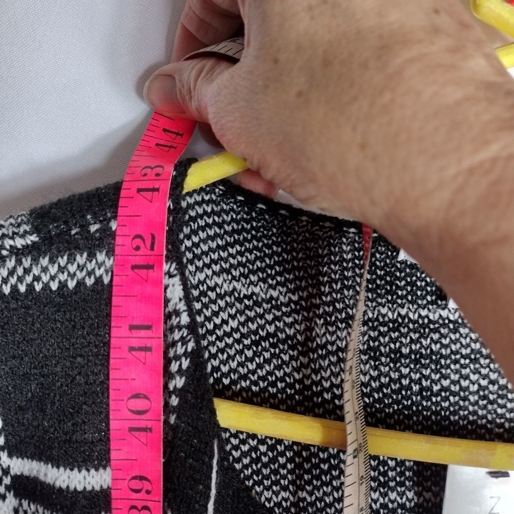 Notations cardigan - Picture 11 of 11